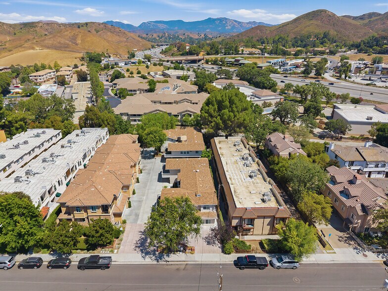 More Photos Of 5302-5304 Colodny Dr, Agoura Hills Apartments For Sale