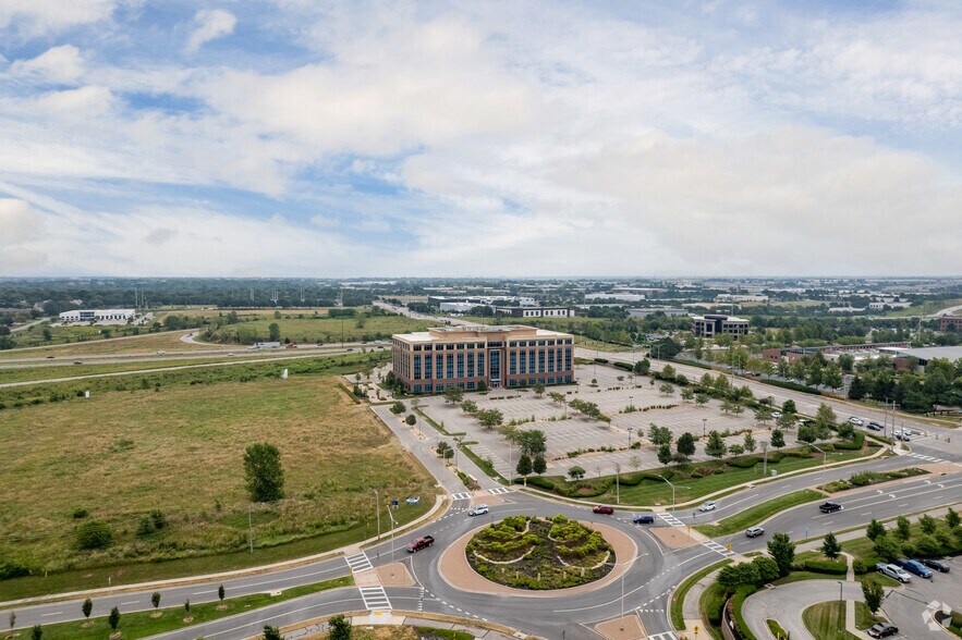 More Photos Of 9351-9401 Renner Blvd, Lenexa Office For Lease