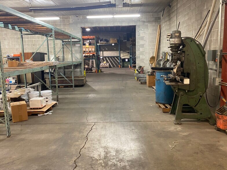 More Photos Of 21 N 12th St, Belleville Industrial For Sale