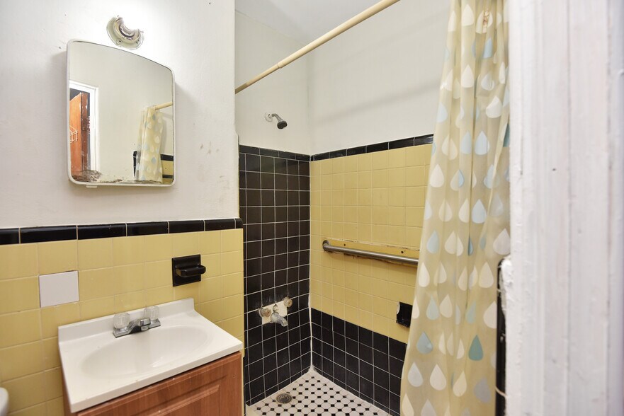 More Photos Of 1028 Ridgewood Ave, Daytona Beach Hospitality For Sale