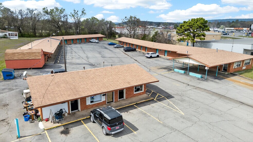 More Photos Of 509 W Main St, Wilburton Hotel For Sale