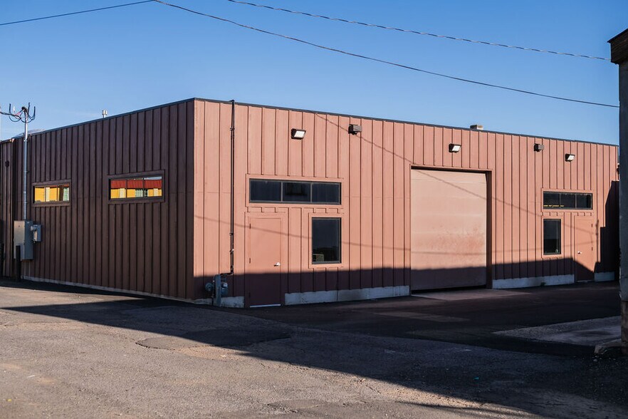 More Photos Of 394 NE Belknap St, Prineville General Retail For Sale
