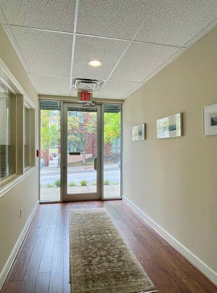 More Photos Of 1001 E Market St, Charlottesville Office Residential For Sale