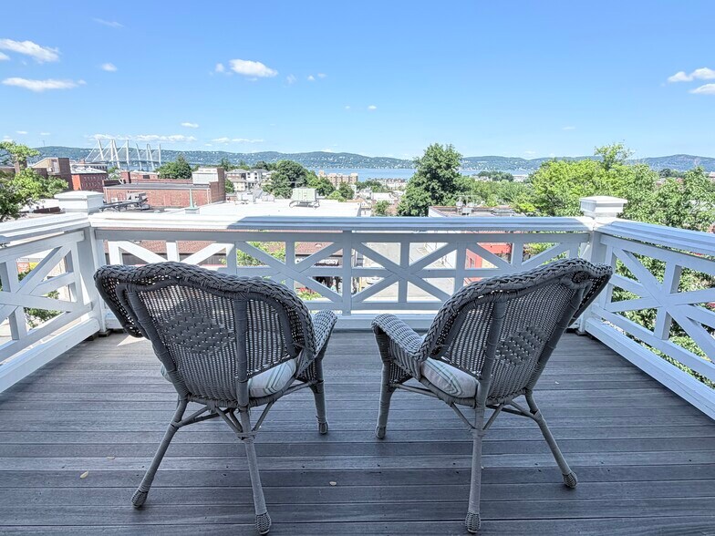 More Photos Of 54 N Broadway, Tarrytown Office For Lease