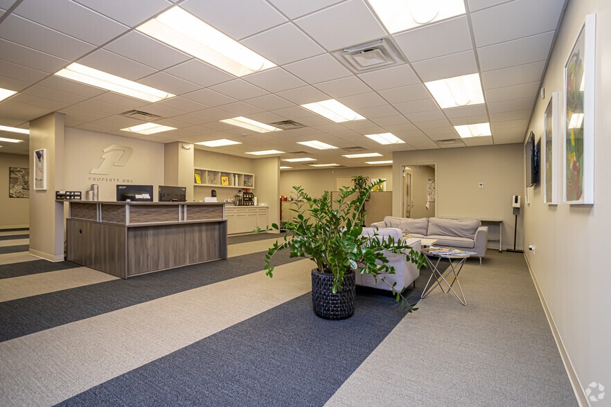 More Photos Of 5551 Corporate Blvd, Baton Rouge Office For Sale