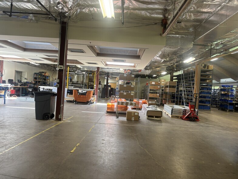 More Photos Of 472 California Rd, Quakertown Manufacturing For Lease