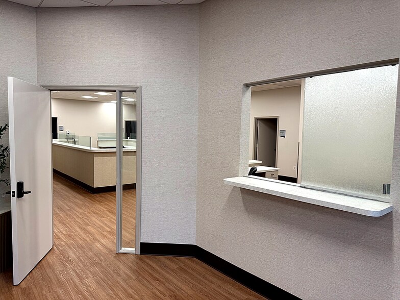 More Photos Of 3795 Boynton Beach Blvd, Boynton Beach Medical For Lease