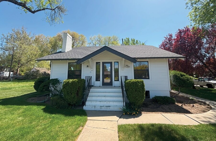 Primary Photo Of 3113 W Overland Rd, Boise Office For Sale