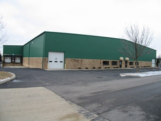 More Photos Of 5820-5860 Clyde Moore Dr, Groveport Warehouse For Lease