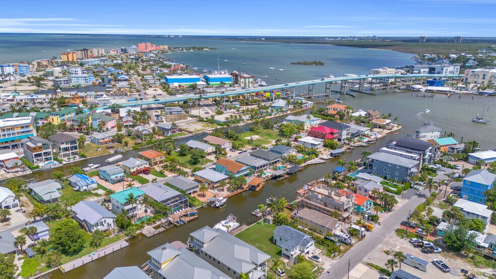 More Photos Of 218 Primo Dr, Fort Myers Beach Apartments For Sale