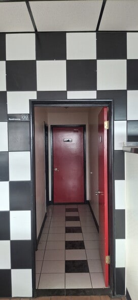 More Photos Of 2146 W Picacho Ave, Las Cruces Restaurant For Lease