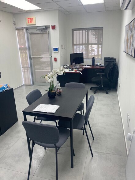 More Photos Of 2061 NW 112th Ave, Miami Light Distribution For Lease