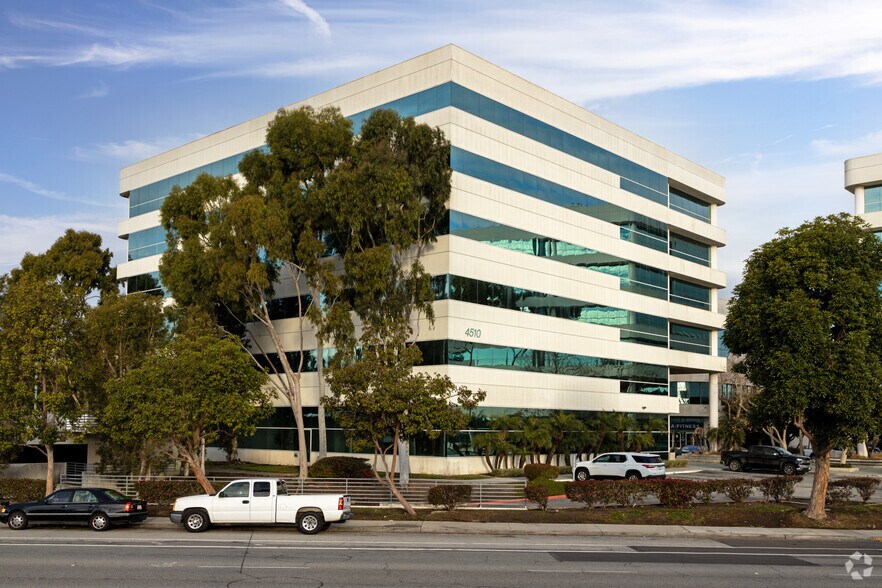 More Photos Of 4510 E Pacific Coast Hwy, Long Beach Office For Lease