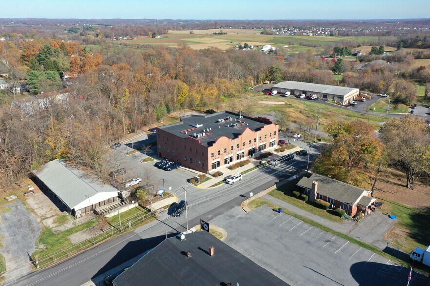 More Photos Of 205 Center St, Mount Airy Medical For Lease