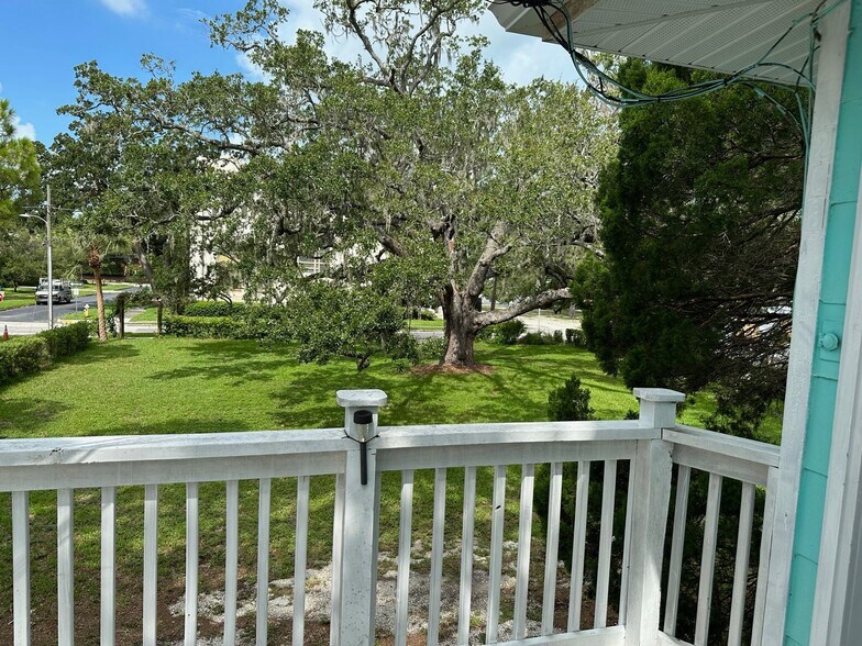 More Photos Of 614 Oak Ave, Clearwater Apartments For Sale