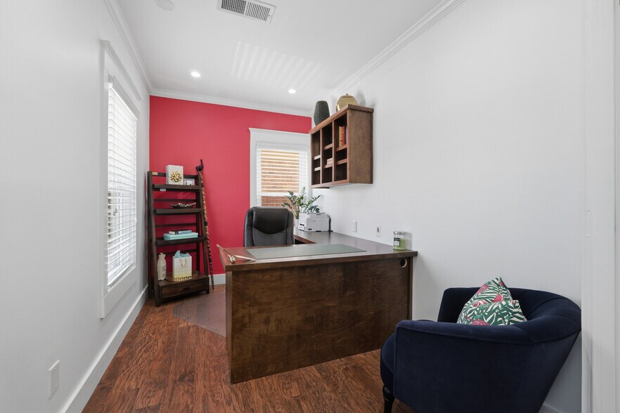 More Photos Of 1843 Peeler Rd, Dunwoody Office For Lease