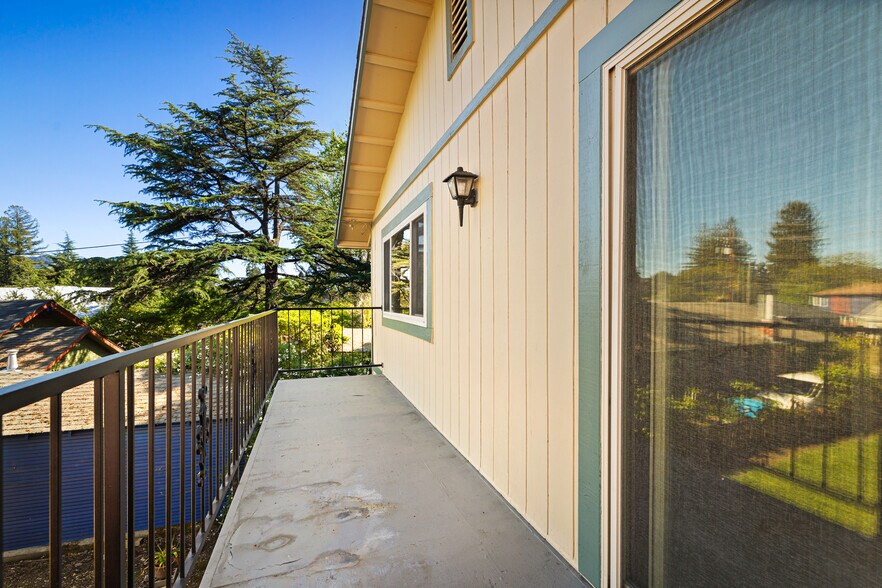 More Photos Of 611 Hendley St, Santa Rosa Apartments For Sale