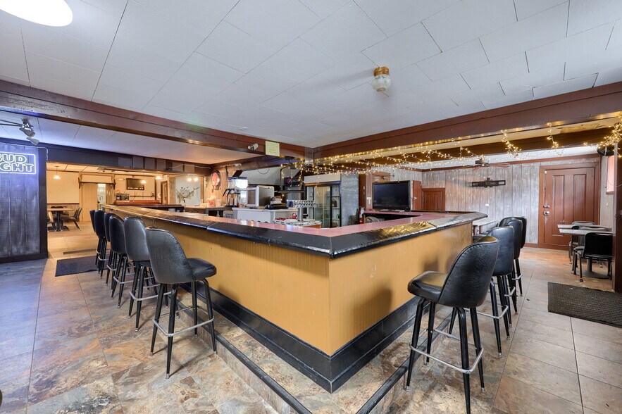 More Photos Of 601 S Front St, Wrightsville Specialty For Sale