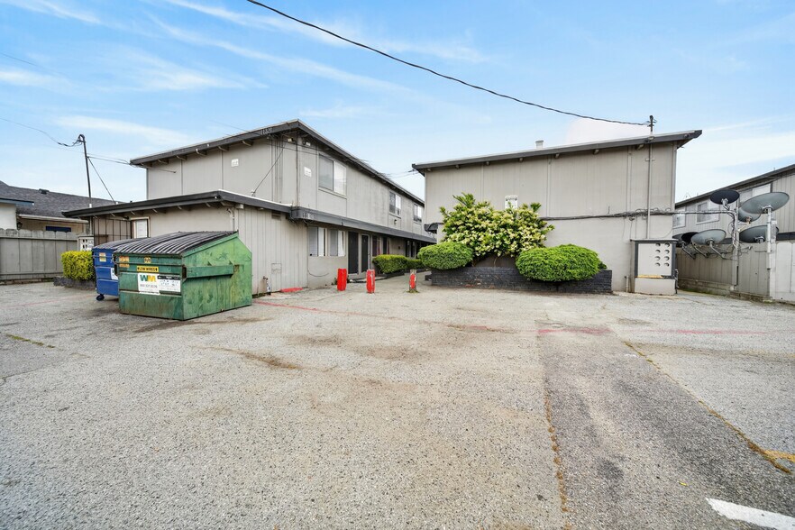 More Photos Of 11320 Sanchez St, Castroville Apartments For Sale