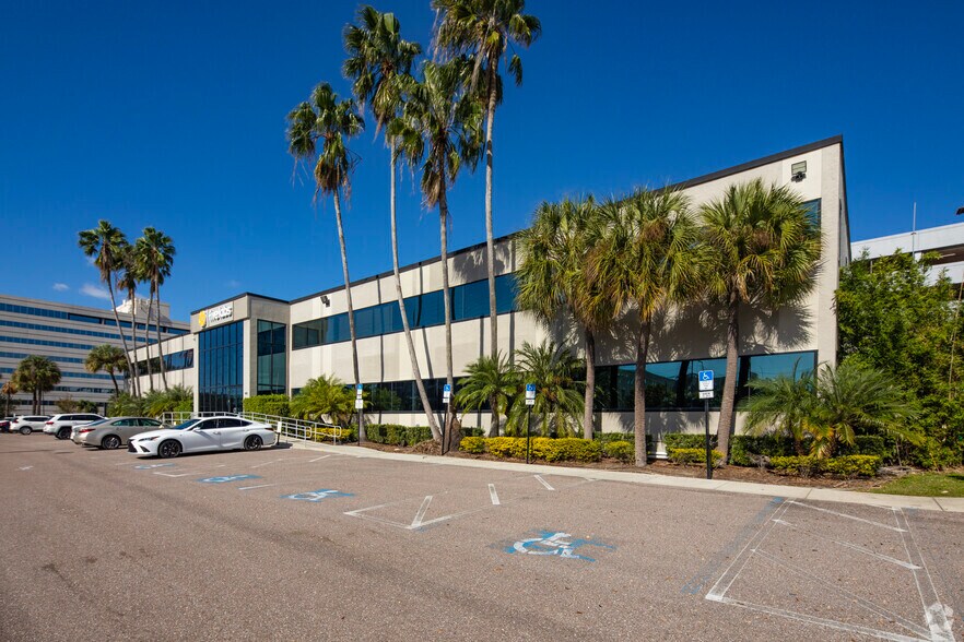 More Photos Of 4115 W Spruce St, Tampa Office For Sale
