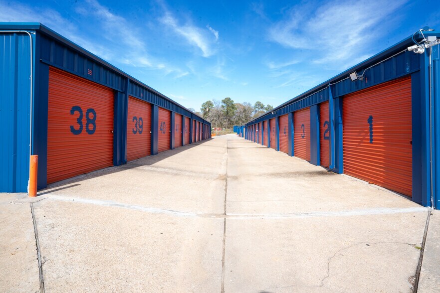 More Photos Of 11483 Old Highway 105 E, Conroe Self Storage For Sale