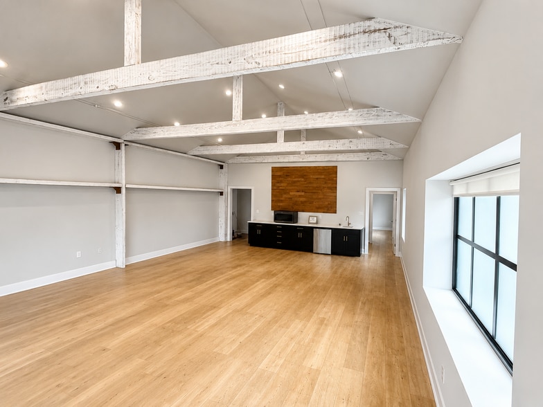 More Photos Of 4122 Meeting Street Rd, Charleston Warehouse For Lease