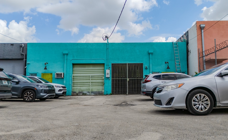 More Photos Of 1785 NW 21st Ter, Miami Warehouse For Sale