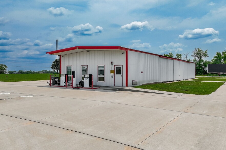 More Photos Of 7015 S 143rd St E, Derby Airplane Hangar For Sale