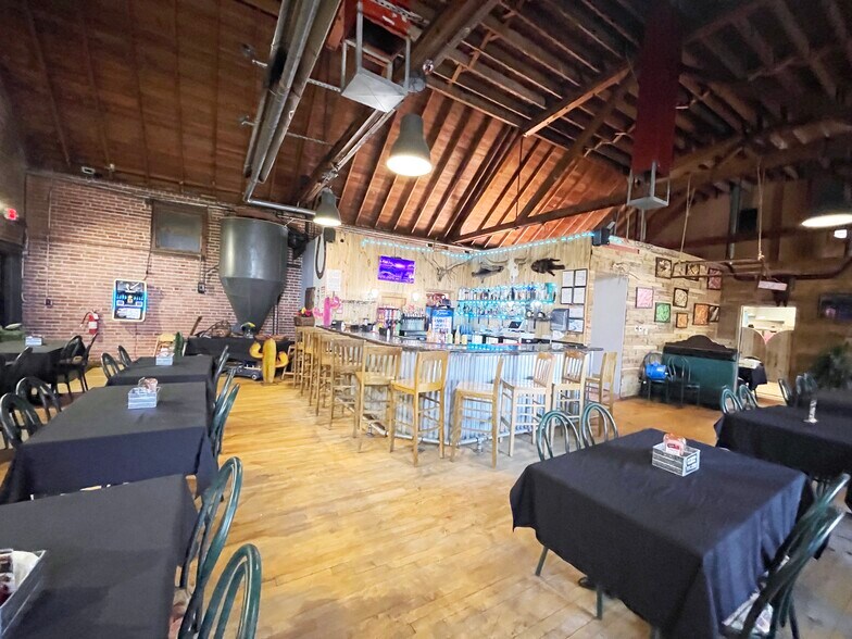 More Photos Of 815 7th St, Fort Lupton Restaurant For Sale