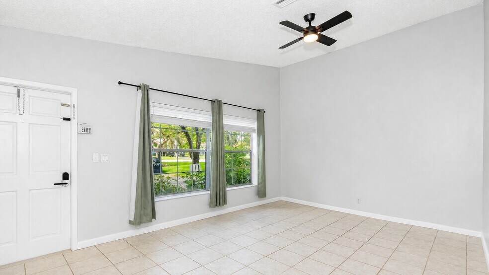 More Photos Of 11281 NW 39th St, Coral Springs Multifamily For Sale