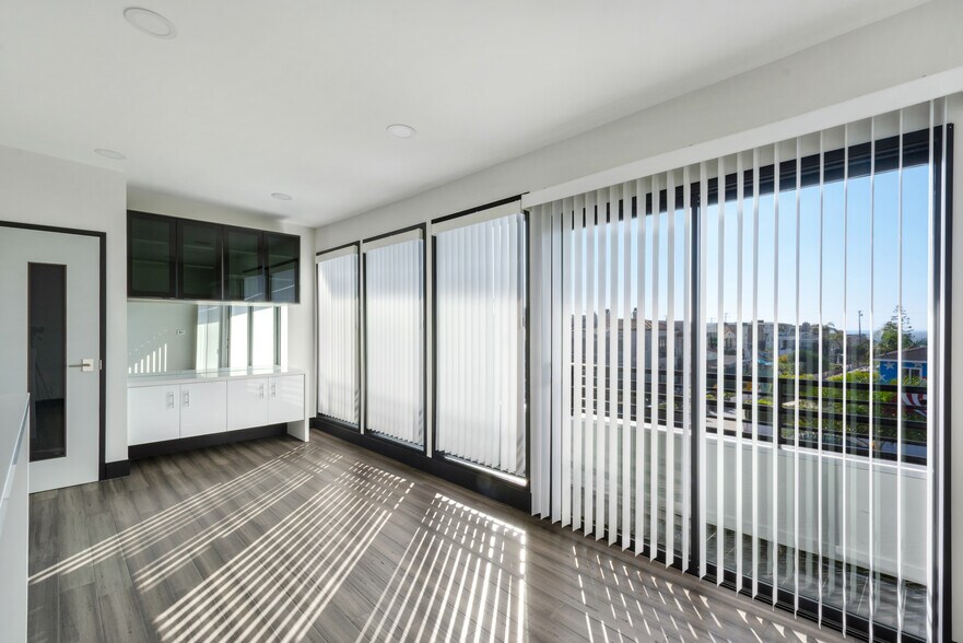 More Photos Of 1702 Hermosa Ave, Hermosa Beach Apartments For Sale