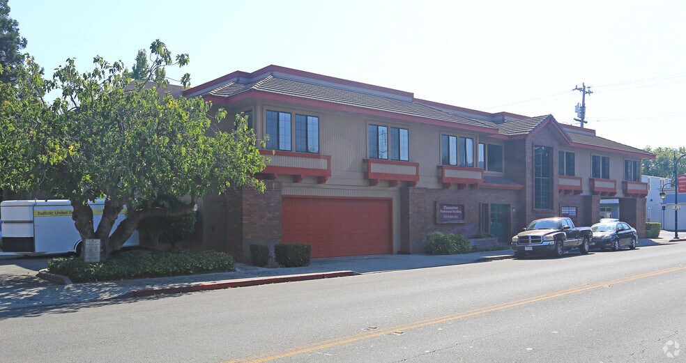 More Photos Of 533 Peters Ave, Pleasanton Office For Lease