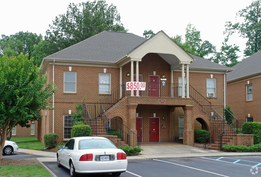 More Photos Of 780 Pilot House Dr, Newport News Office For Lease