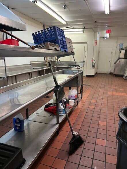 More Photos Of 55 N Litchfield Rd, Goodyear Hotel For Lease