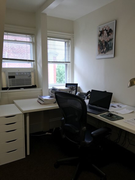 More Photos Of 1583 Beacon St, Brookline Office For Sale