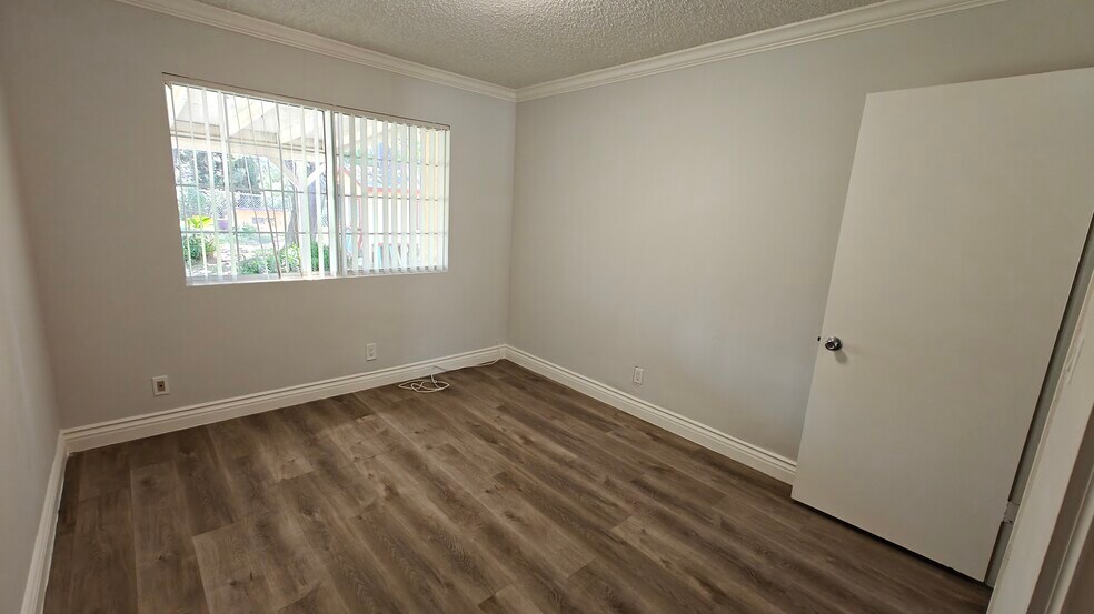 More Photos Of 13766 Paddock St, Sylmar Assisted Living For Lease