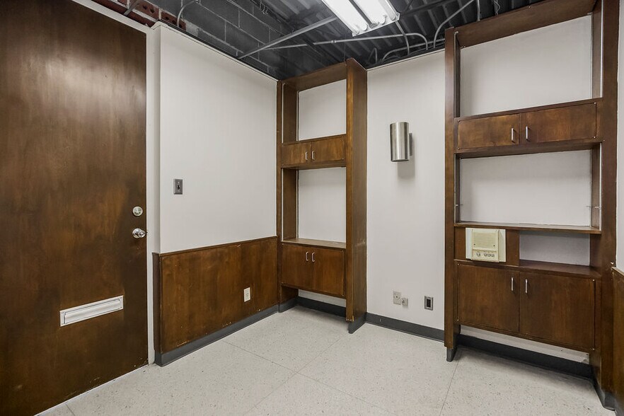 More Photos Of 1854 Minnesota Ave, Kansas City Office Residential For Sale