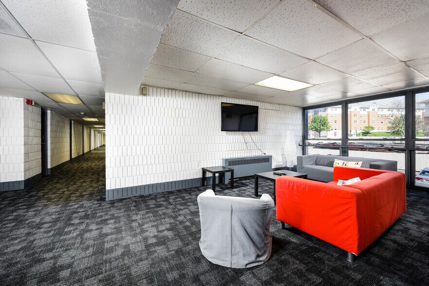 More Photos Of 657 Pratt Dr, Indiana Apartments For Sale