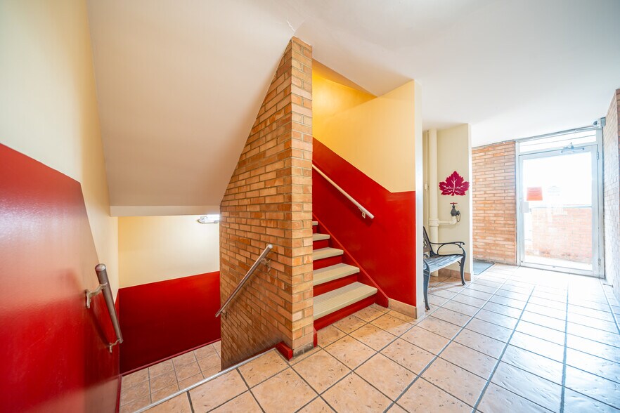 More Photos Of 2550 Second St, Cuyahoga Falls Apartments For Sale