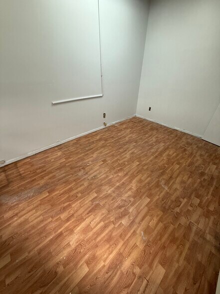 More Photos Of 64-03 Roosevelt Ave, Woodside Storefront Retail Office For Lease