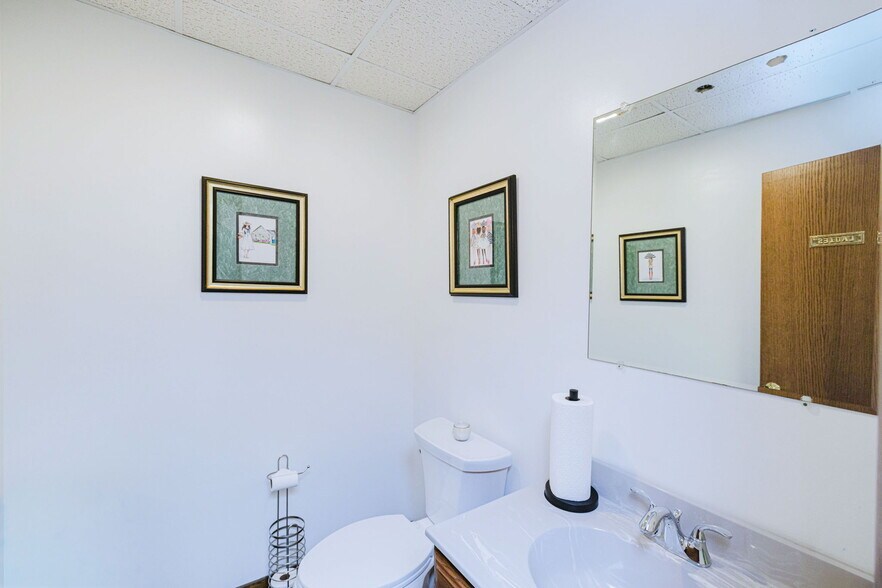 More Photos Of 63 Winthrop St, Taunton Medical For Sale