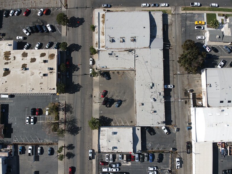 More Photos Of 1343-1353 W Main St, Merced General Retail For Sale