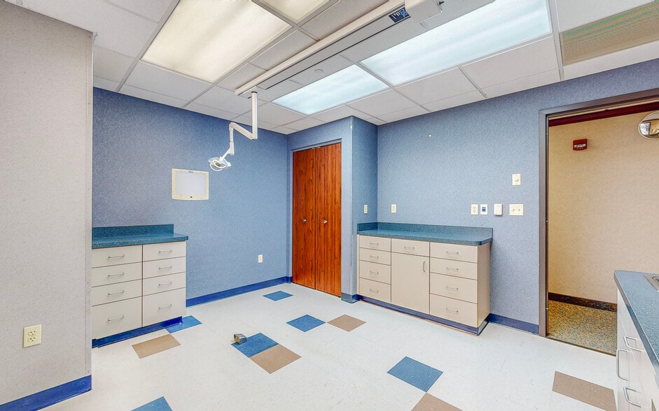 More Photos Of 4000 Johnson Rd, Steubenville Healthcare For Sale