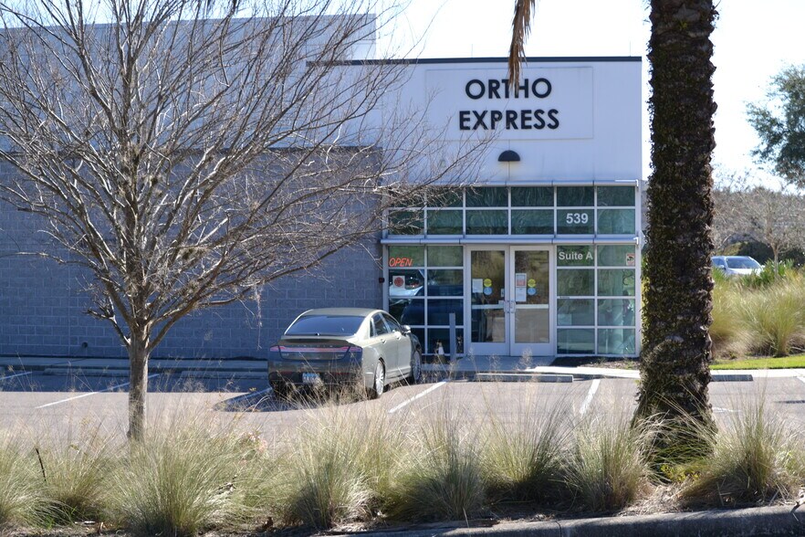 More Photos Of 539 Rolling Acres Rd, Lady Lake Medical For Lease