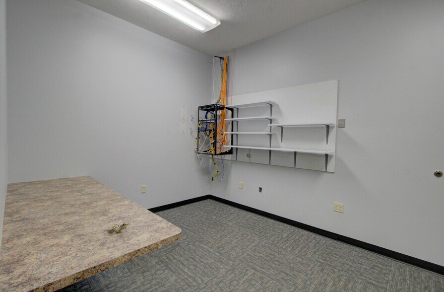 More Photos Of 366 N Portland Way, Galion Medical For Sale