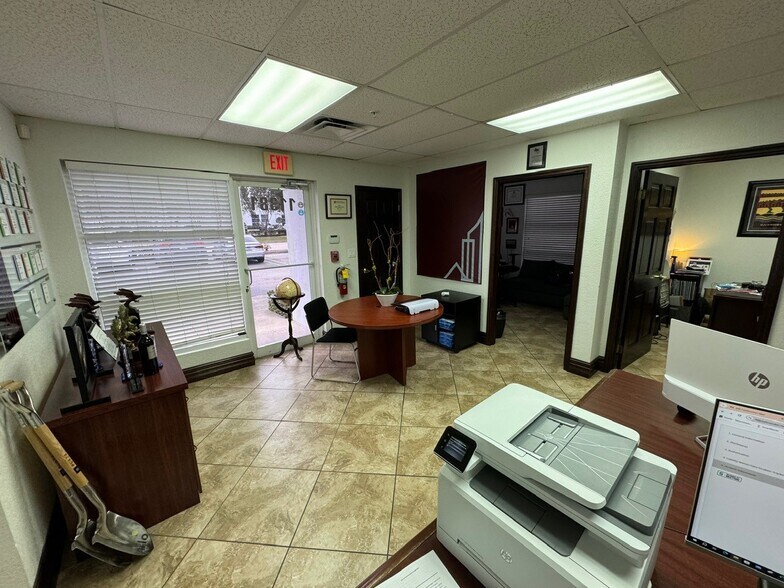 More Photos Of 11379-11399 NW 122nd St, Medley Warehouse For Sale