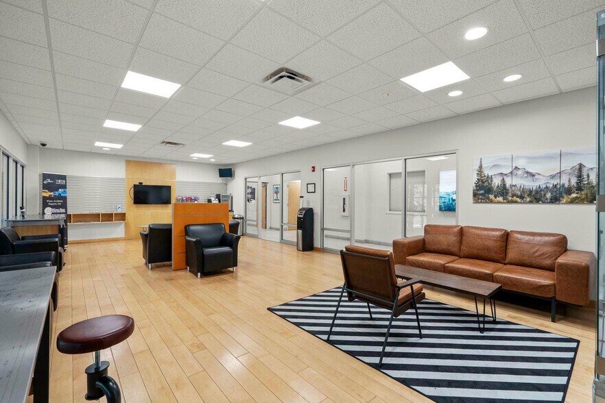 More Photos Of 100 Federal Rd, Danbury Auto Dealership For Sale