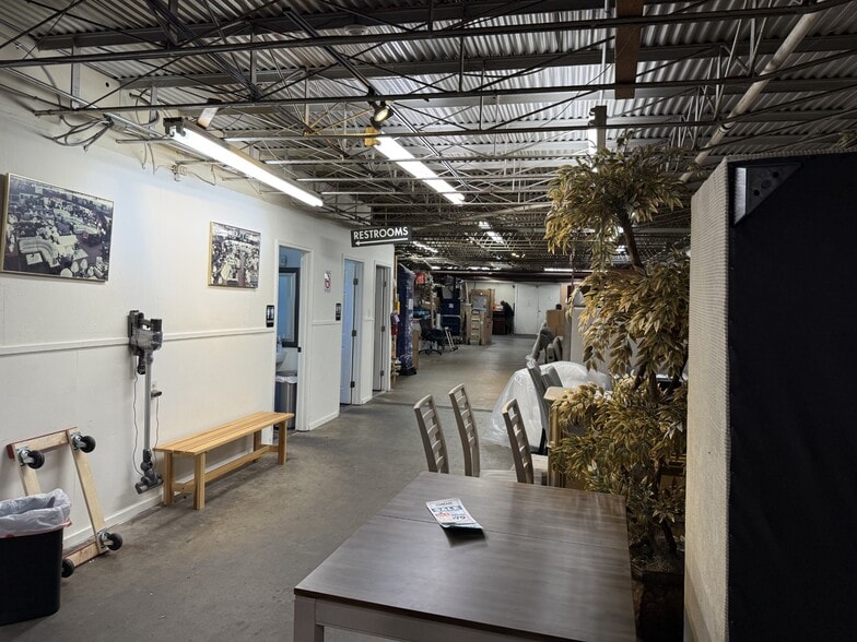 More Photos Of 415 Veterans Memorial Blvd, Metairie Freestanding For Lease