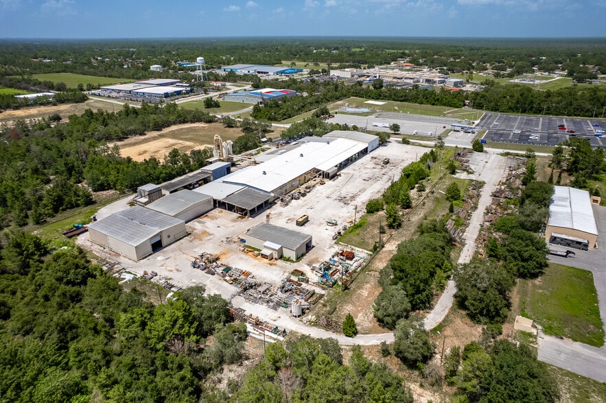 More Photos Of 310 Cypress Rd, Ocala Manufacturing For Sale