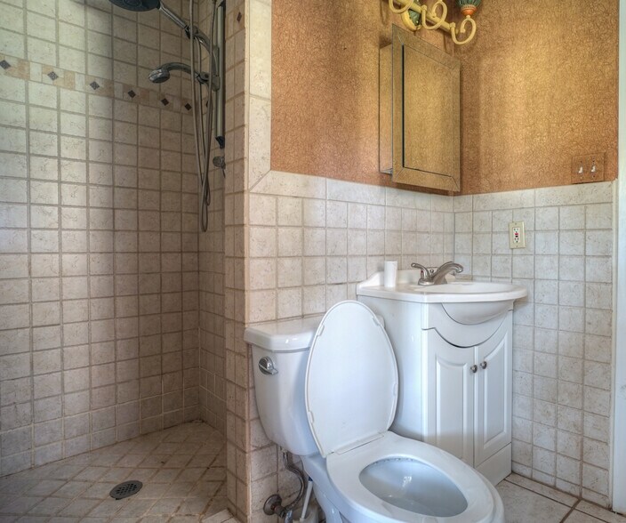 More Photos Of 1390 US Highway 75 S, Buffalo Land For Sale